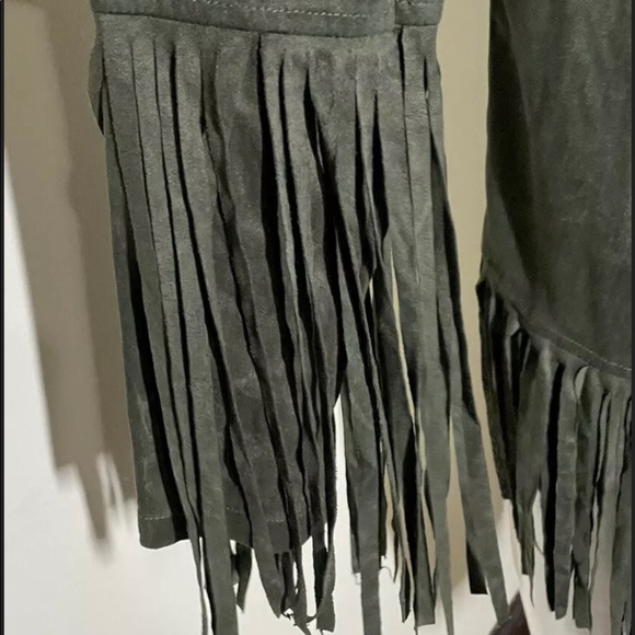 Roma Concepts NWT Faux Suede Fringe Jacket large - Picture 3 of 6